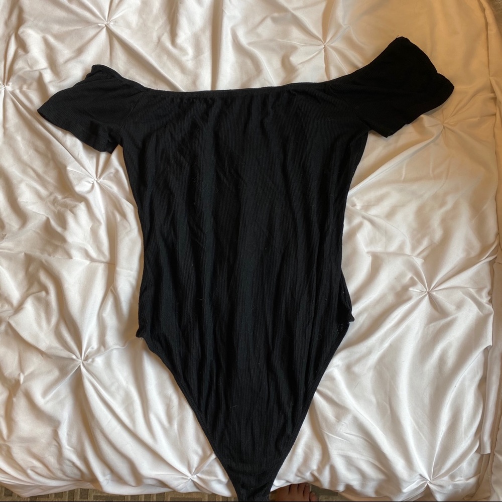 Off the Shoulder Short Sleeve Bodysuit